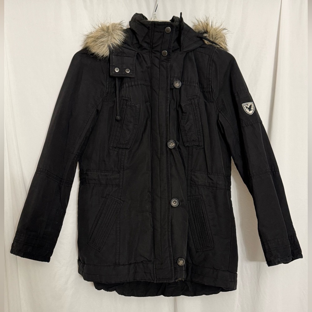 American Eagle Black Jacket with faux fur lining and hood.